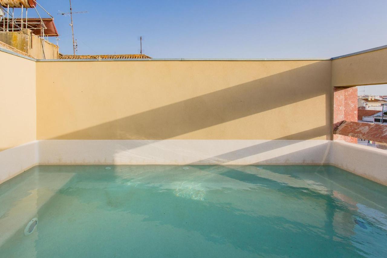 Princess Building W/Pool By Lovelystay Vila Real de Santo Antonio Exterior photo