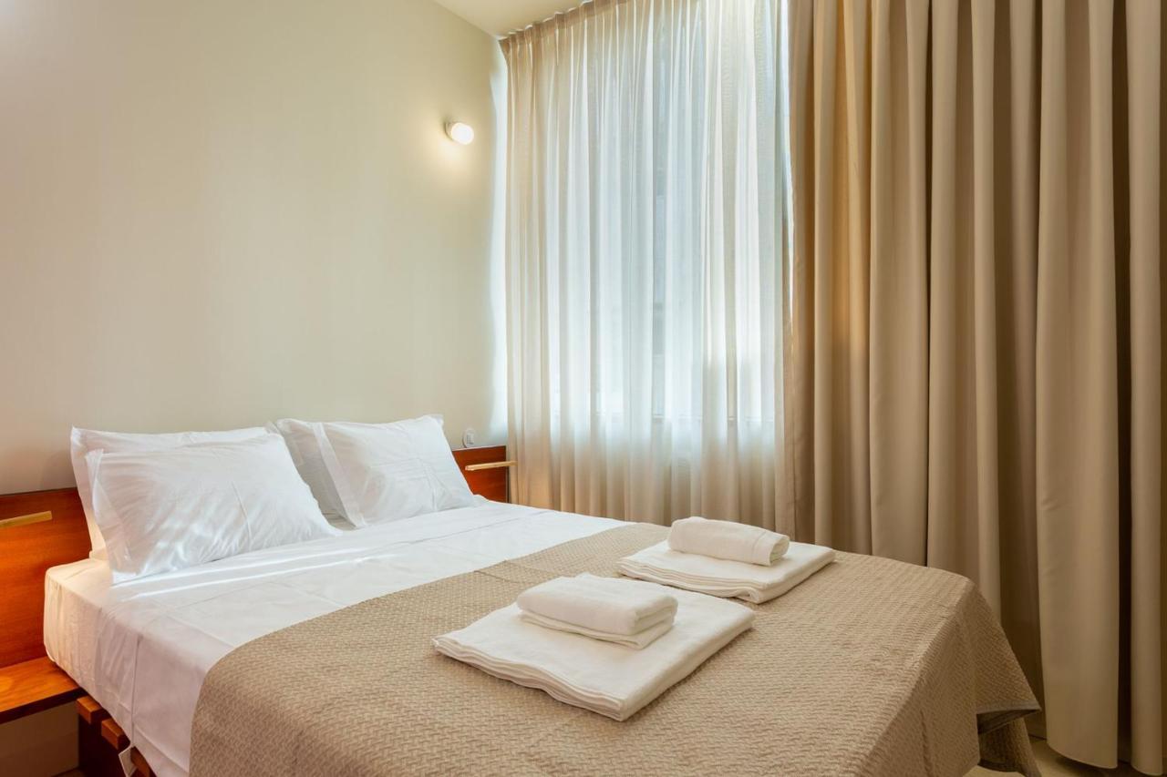 Princess Building W/Pool By Lovelystay Vila Real de Santo Antonio Exterior photo