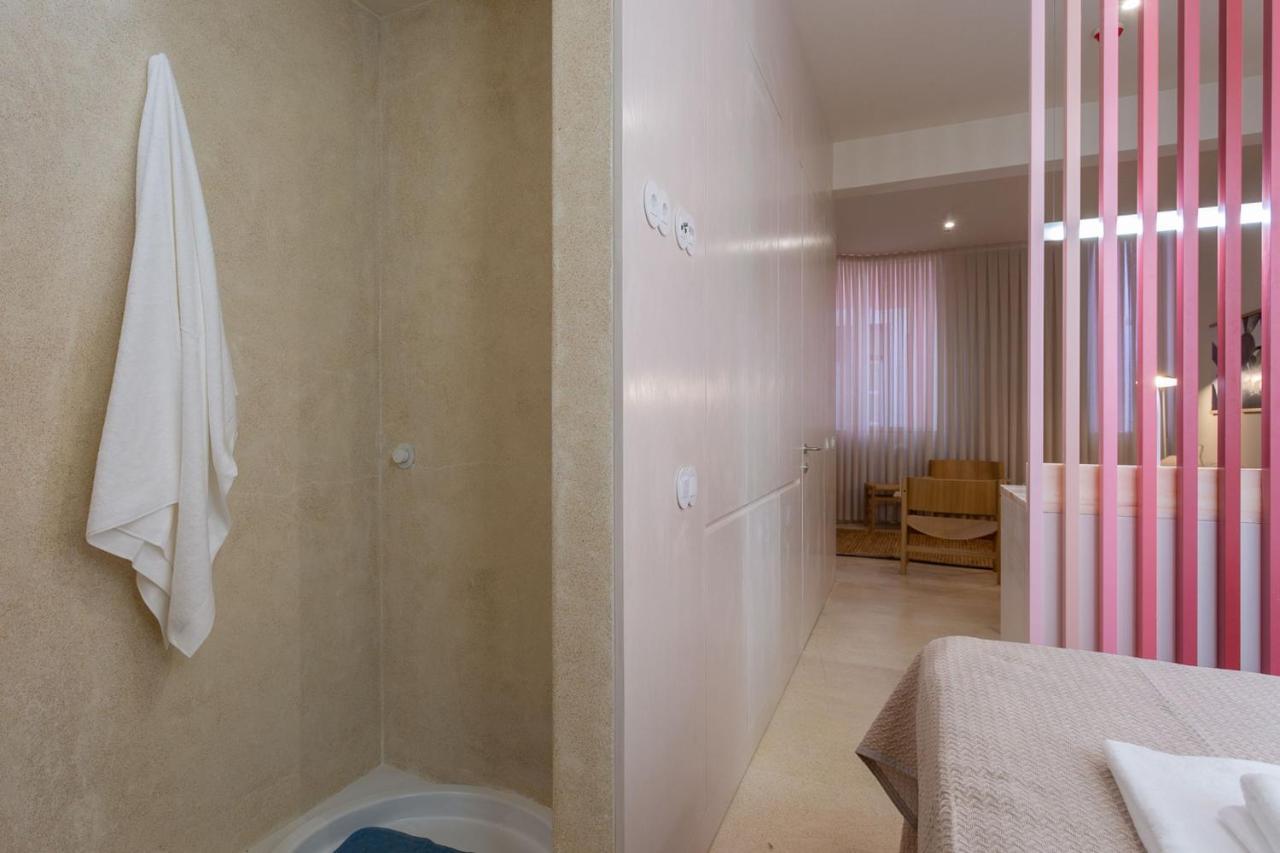 Princess Building W/Pool By Lovelystay Vila Real de Santo Antonio Exterior photo